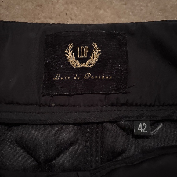 Quilted Luis de parique black mini skirt - Picture 2 of 3